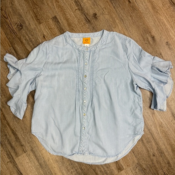 Ruby Rd. • Pinstripe Flutter Sleeve Chambray Blouse - Picture 11 of 11